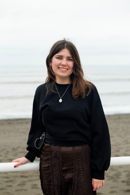 Llywydd Academaidd - Laura